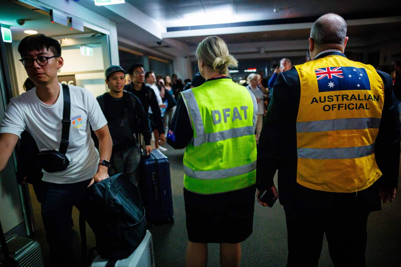 Evacuees arriving back in Australia