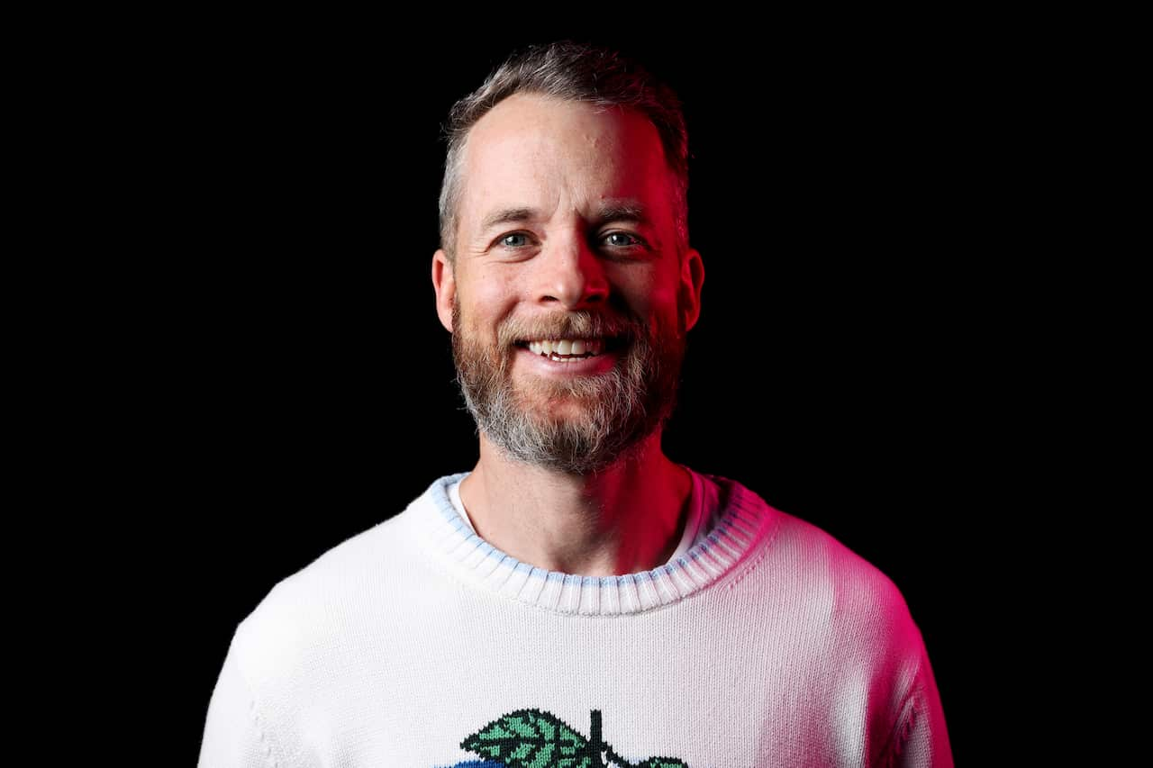 Comedian Hamish Blake wearing a jumper.