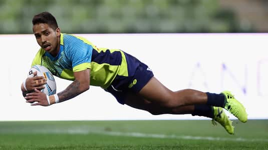 Maurice Longbottom scores a try at the Rugby Oktoberfest 7's 