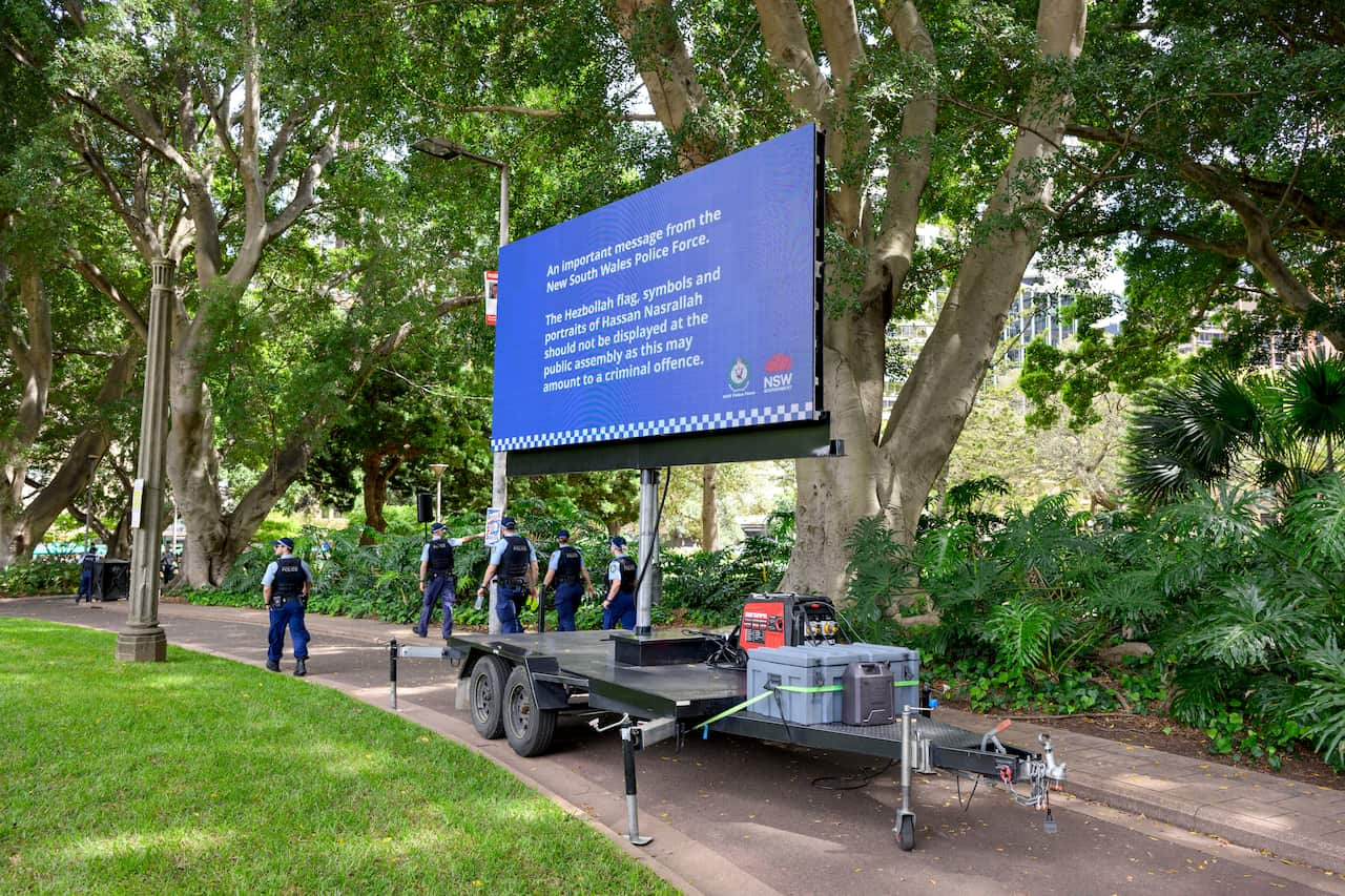 A sign from NSW Police